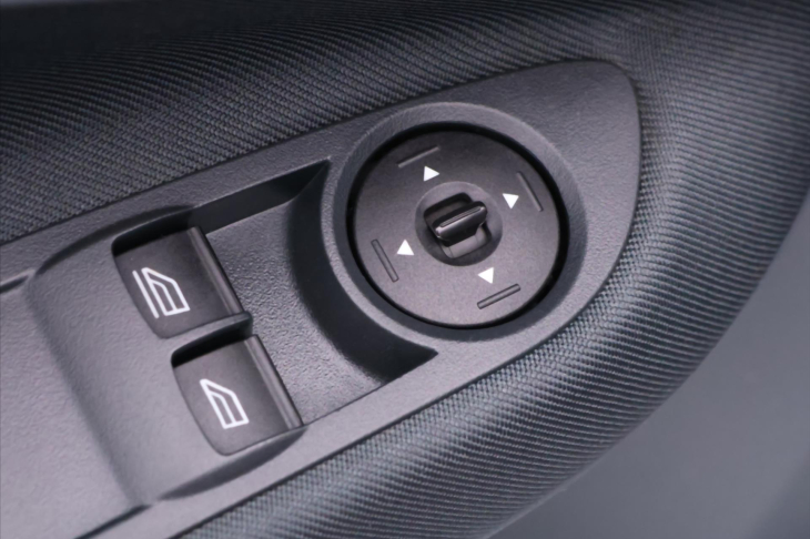 Ford C-MAX 1,0 EB 74kW Aut.klima CZ Tažné