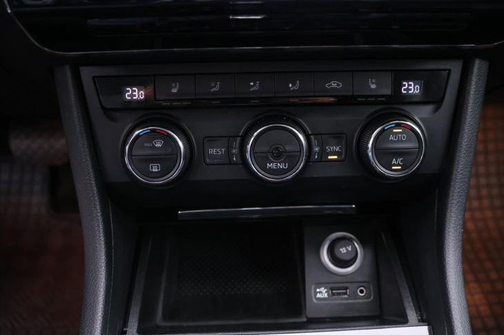 Škoda Superb 2,0 TDI 140kW DSG Style Plus