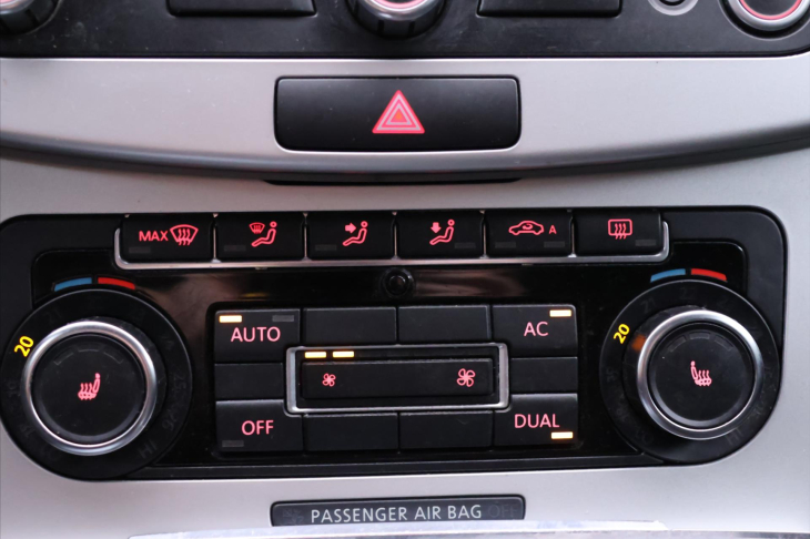 Volkswagen Passat 1,4 TSI 90kW Comfortline Navi