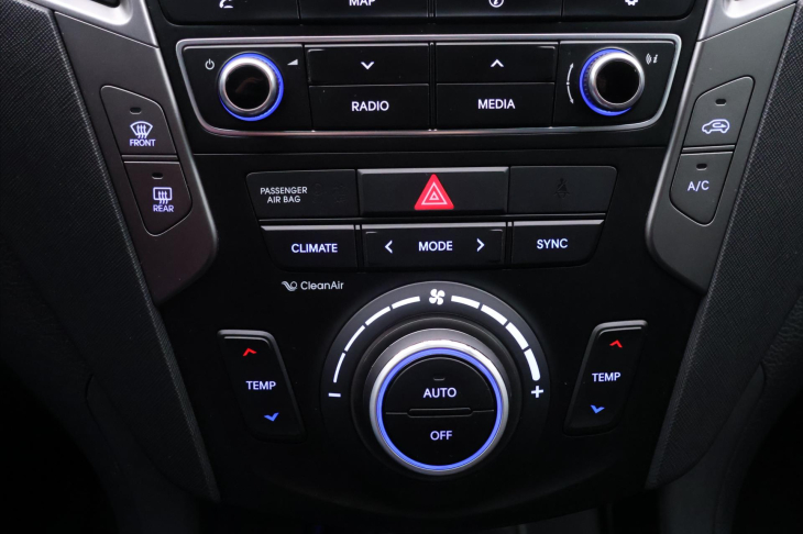 Hyundai Santa Fe 2,2 CRDI 147 kW AUT 4x4 CZ