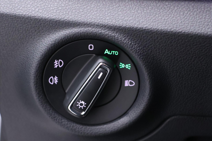 Škoda Scala 1,0 TSI 81kW Style Tempo DPH