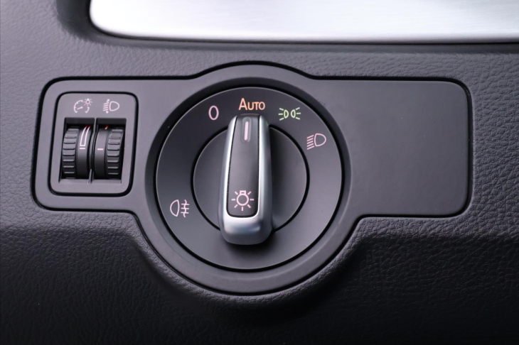 Volkswagen Passat 1,4 TSI 90kW Comfort Navi 1Maj