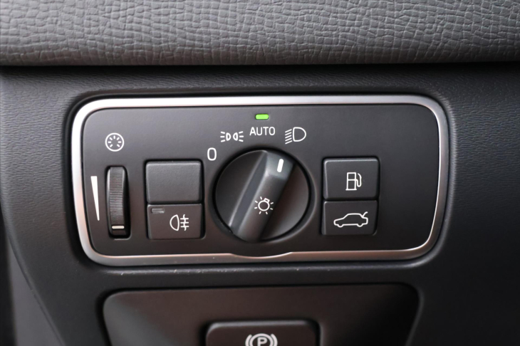 Volvo XC60 2,0 D4 140kW Aut. Summum