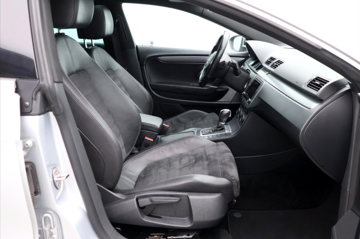 Volkswagen CC 2.0 TDI 110kW DSG CZ R-LINE