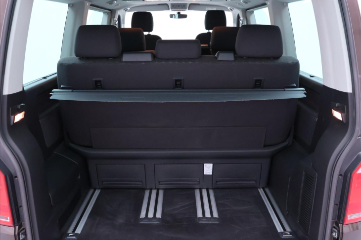 Volkswagen Multivan 2,0 TDI 150kW DSG 4M Serv.kn.