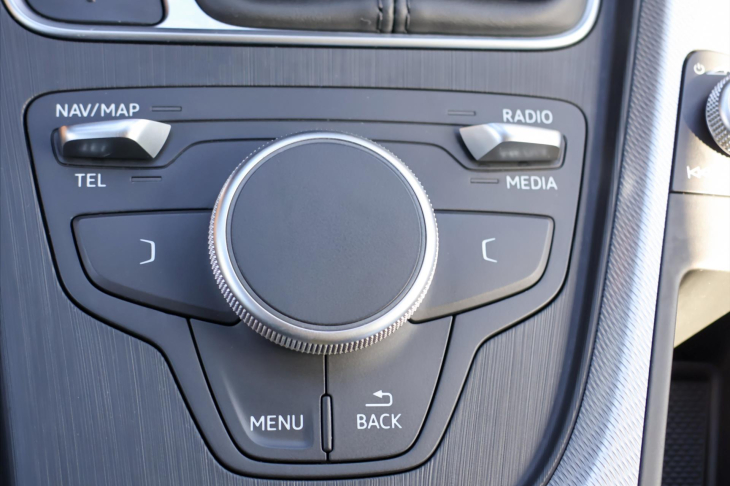 Audi A4 2,0 TDI 110kW Sport Navi Xenon