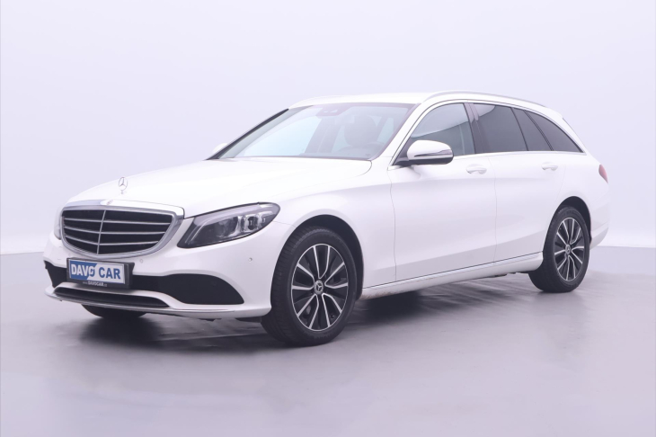 Mercedes-Benz Třídy C 2,0 220d 143kW 4Matic LED