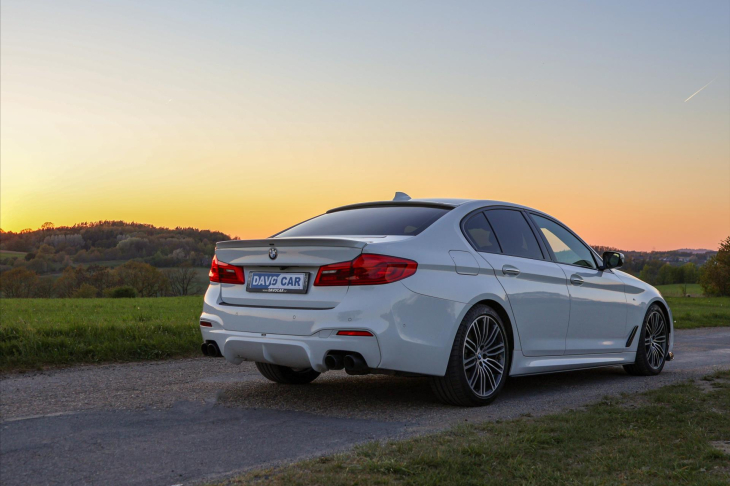 BMW Řada 5 3,0 540i xDrive Schnitzer DPH CZ