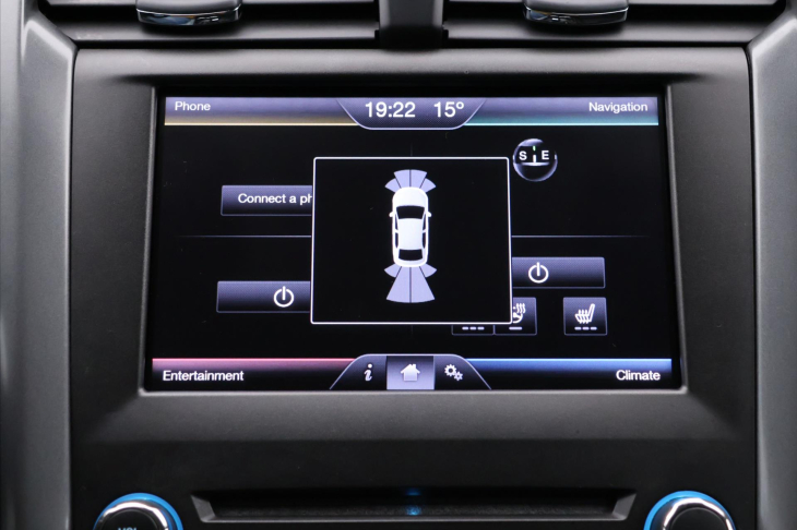 Ford Mondeo 2,0 TDCi 132kW 4x4 CZ Titanium