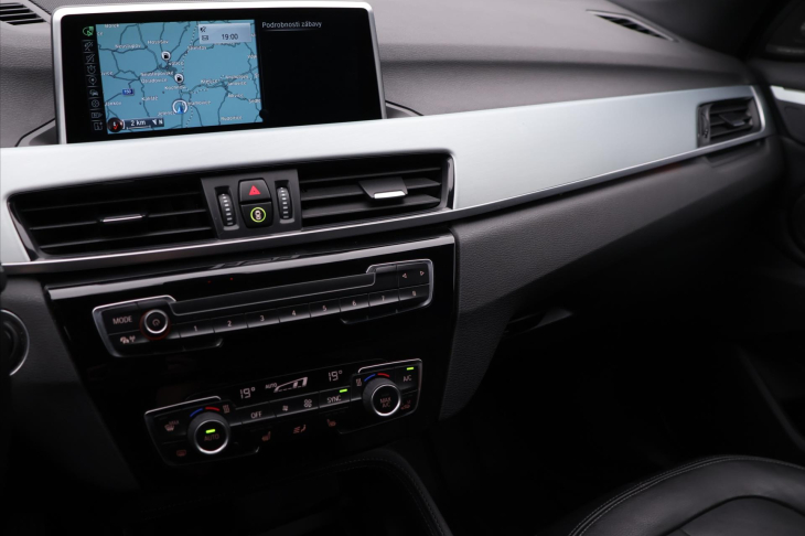 BMW X1 2,0 20d 140kW xDrive Kůže Navi