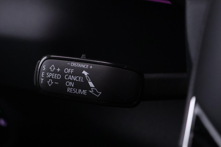 Škoda Karoq 2,0 TSI DSG 4x4 Sportline DPH