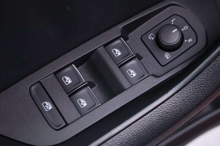 Škoda Karoq 2,0 TDI DSG 4x4 Style Virtual