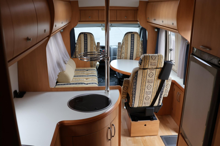 Hobby Ostatní 2,8 JTD 94kW Hobby 700