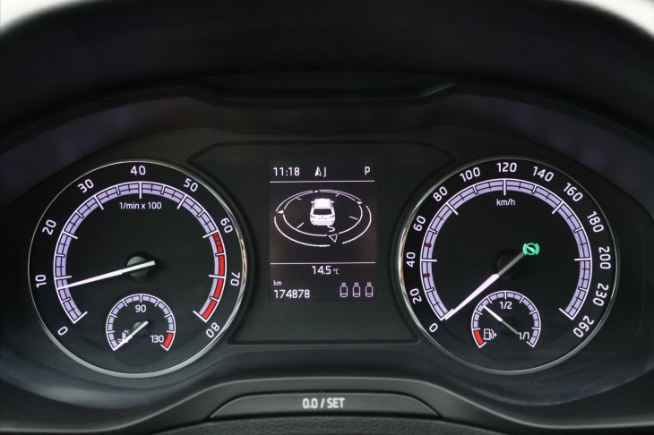 Škoda Karoq 1,5 TSI 110kW DSG CZ Navi LED