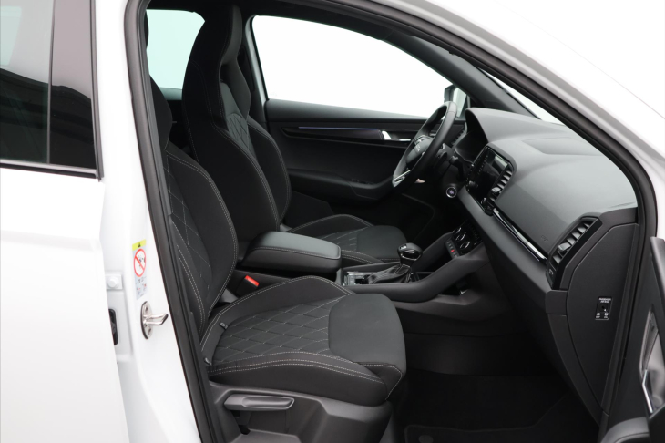 Škoda Karoq 2,0 TDI Sportline 4x4 DSG 1.maj.