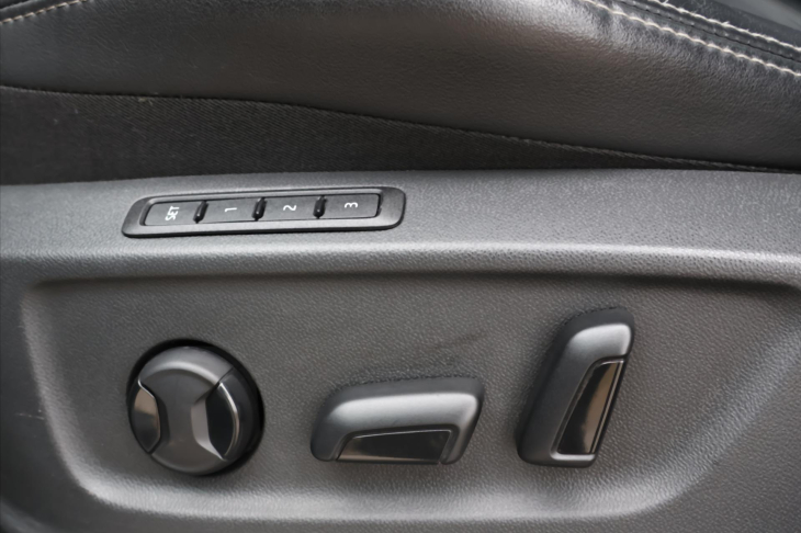 Škoda Kodiaq 2,0 TDI DSG 4x4 7-Míst Scout