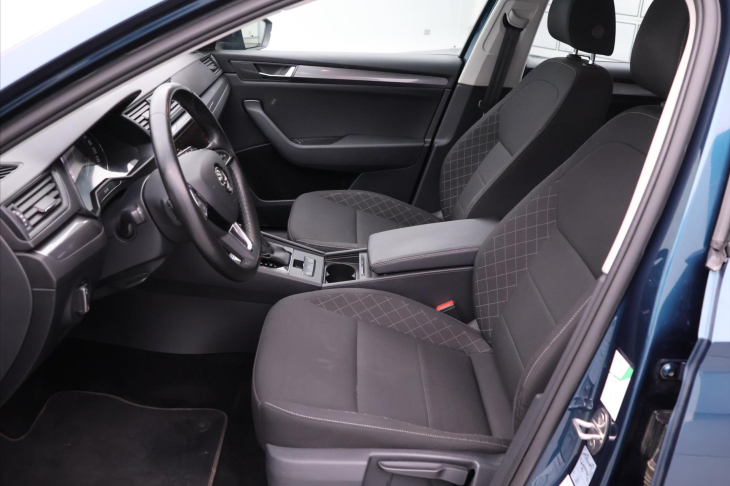 Škoda Superb 2,0 TDI 110kW DSG Navi LED