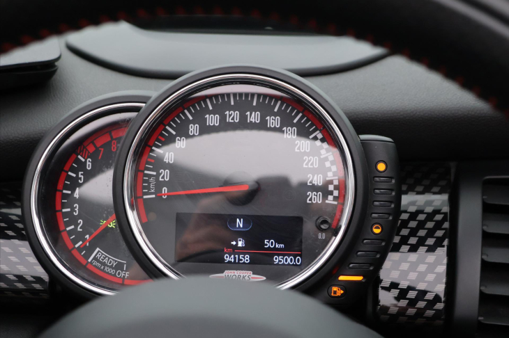 Mini Cooper 2,0 i JCW 206kW Cabrio Manual