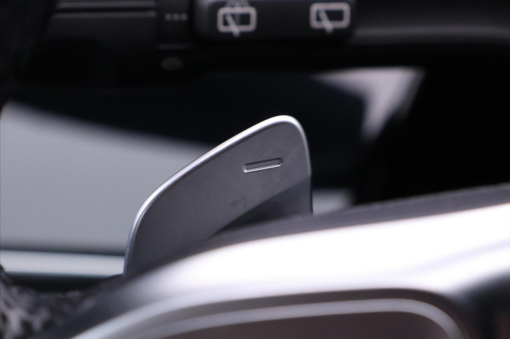 Mercedes-Benz CLA 1,3 250 118kW 250 E-Hybrid AMG