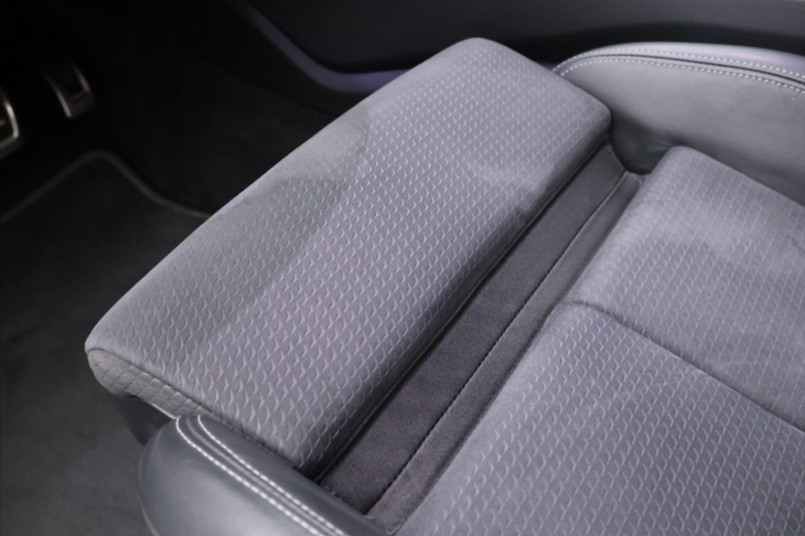 Audi A7 3,0 TDI 180kW Quattro CZ S-Line