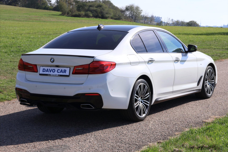 BMW Řada 5 3,0 530d 195kW xDrive CZ