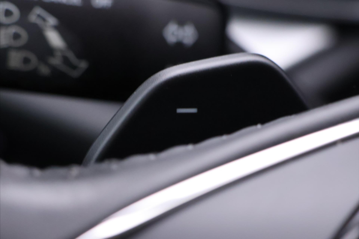 Škoda Octavia 1,0 TSI DSG Navi 1.Maj DPH