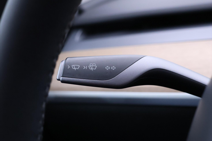 Tesla Model Y Long Range AWD 79kWh DPH