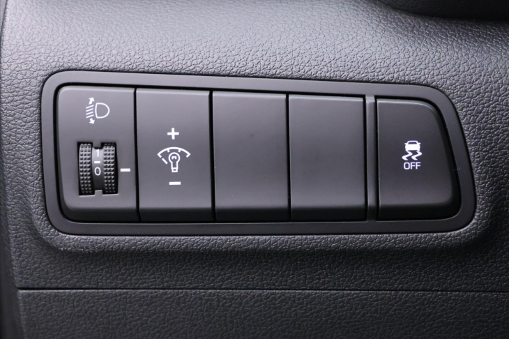 Hyundai Tucson 1,7 CRDI Xpossible Navi 1.Maj