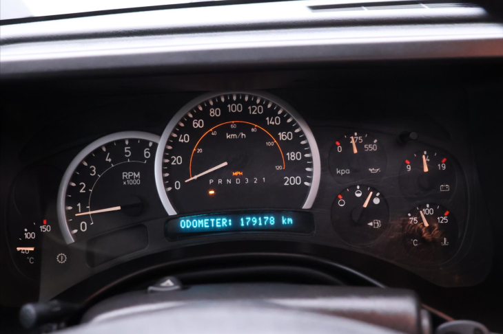 Hummer H2 6,0 i 237kW Automat 4x4 Kůže