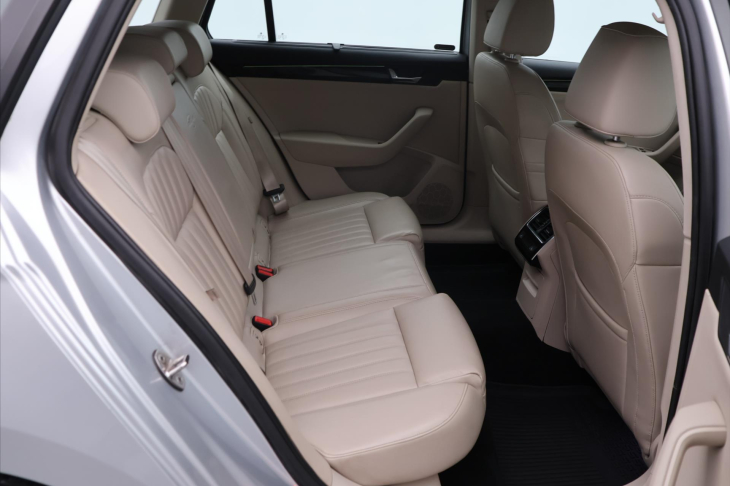 Škoda Superb 2,0 TDI 140kW L&K CZ DPH DSG