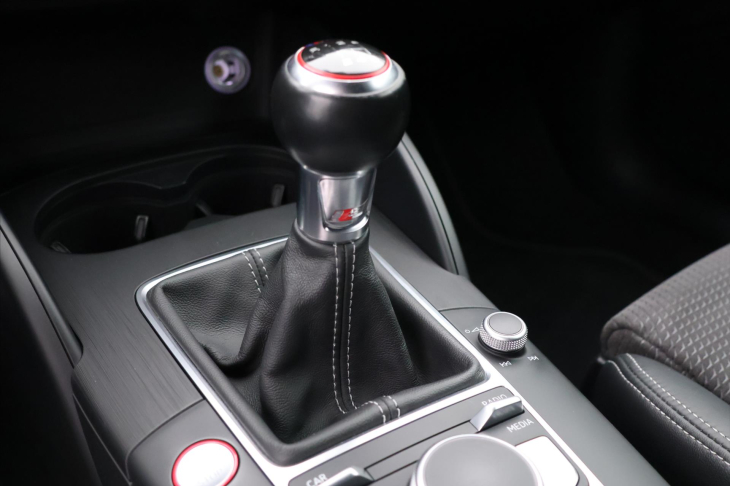 Audi S3 2,0 TFSI 228kW Quattro Sportback CZ