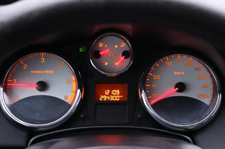 Peugeot 207 1,6 HDI 68kW Klimatizace CZ