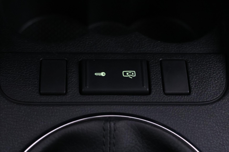 Škoda Fabia 1,2 12V 44kW Ambiente+ CZ