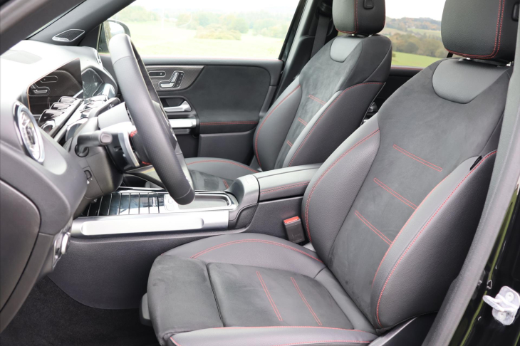 Mercedes-Benz GLB 2,0 220 4MATIC AMG Premium Plus