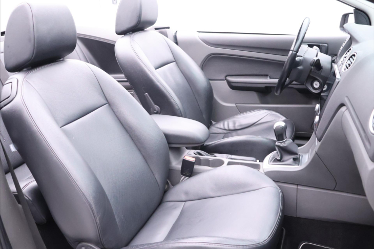 Ford Focus 2,0 i 107kW Titanium Kůže