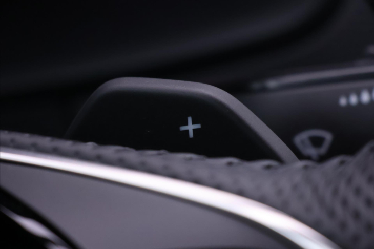 Škoda Karoq 2,0 TDI 4x4 DSG Sportline CZ