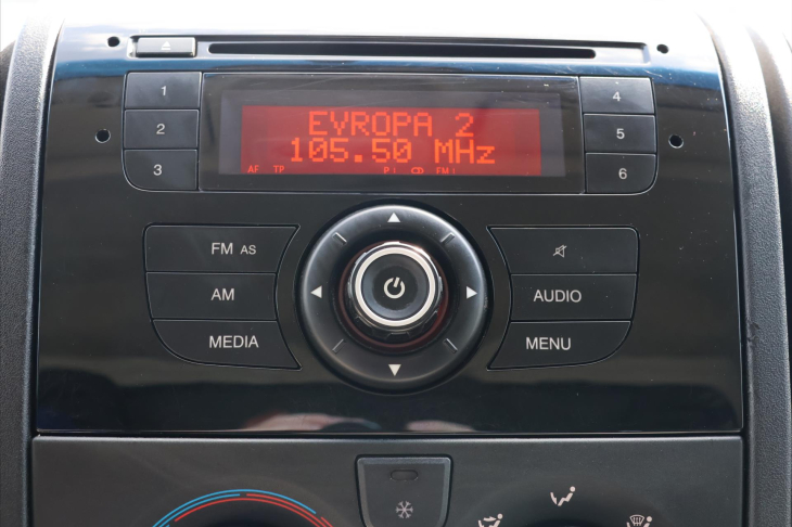 Peugeot Boxer 2,2 HDI 110kW CZ 10 Palet