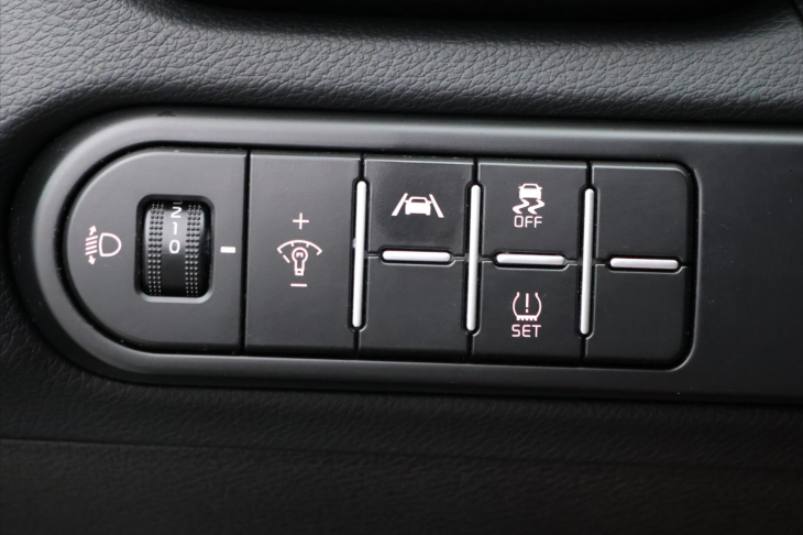 Kia XCeed 1,5 T-GDI 117kW Exclusive DPH