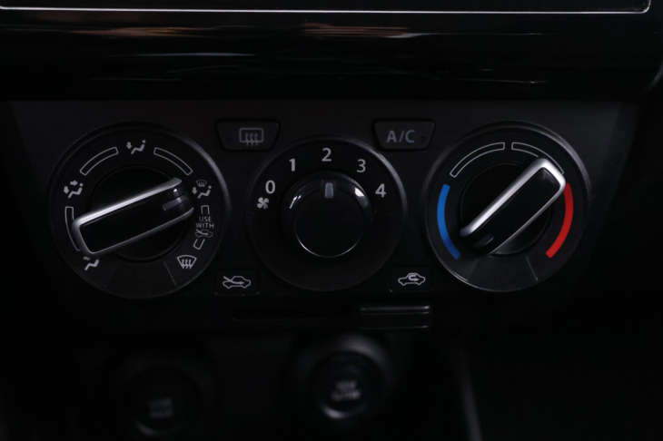 Suzuki Swift 1,2 i 61 kW Klima CZ