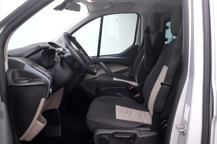 Ford Tourneo Custom 2,2 TDCI 114kW TITANIUM CZ 8Míst