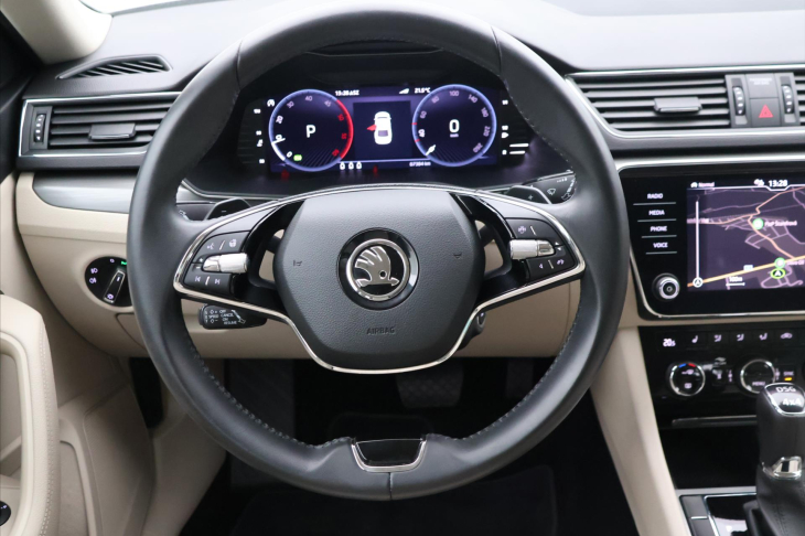 Škoda Superb 2,0 TDI DSG 4x4 CZ Style DPH