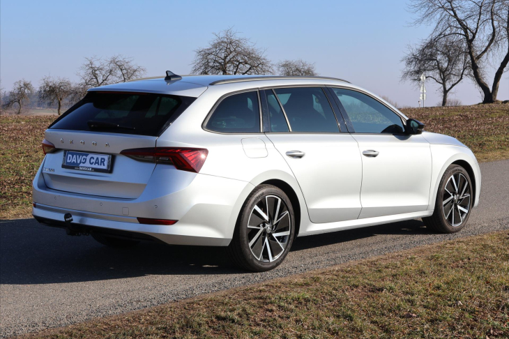 Škoda Octavia 1,0 TSI 81kW Sport Virtual LED