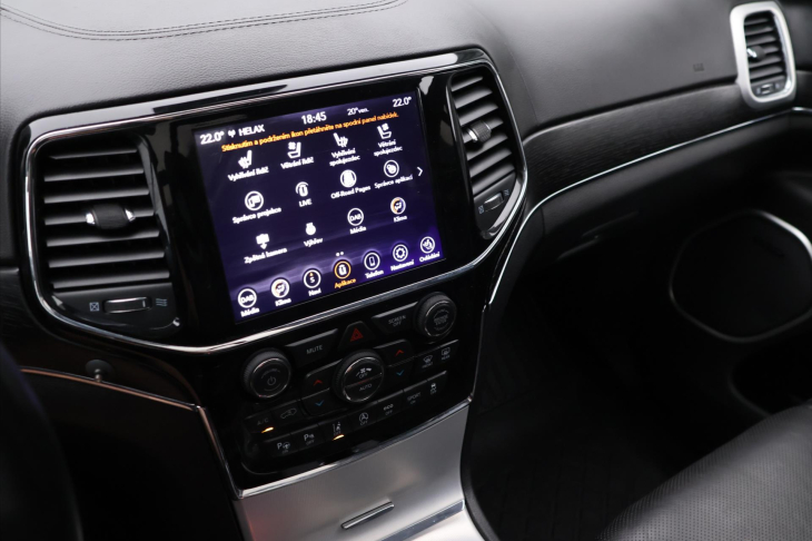Jeep Grand Cherokee 3,0 V6 184kW Summit 4WD PANO
