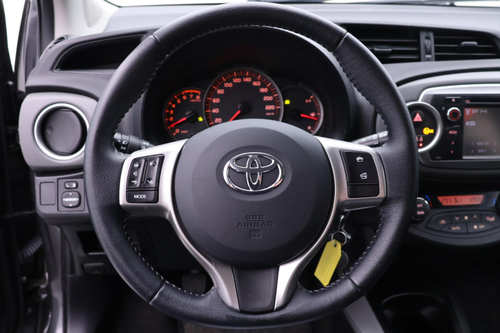 Toyota Yaris 1,0 VVTi Edition 1.Maj Serv.kn