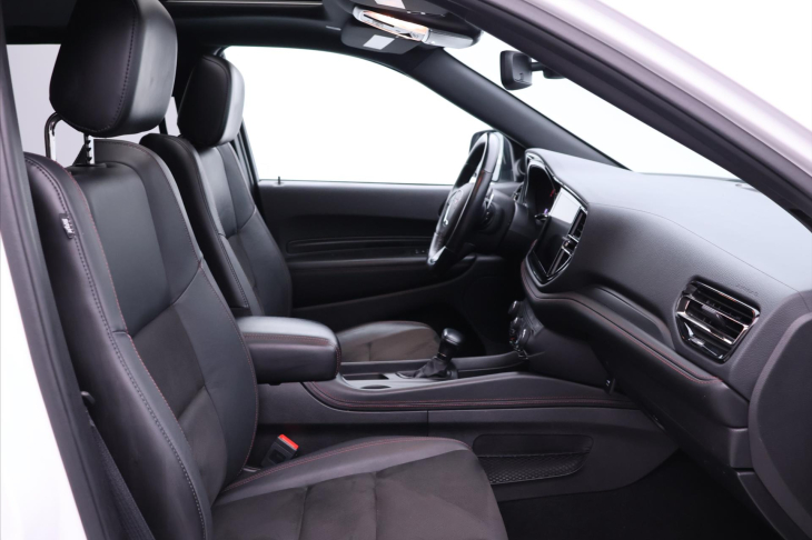 Dodge Durango 5,7 V8 HEMI R/T 4x4 7-Míst DPH