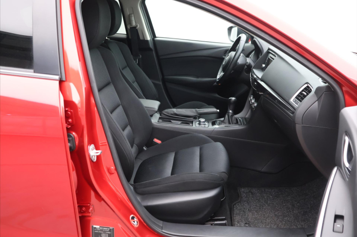 Mazda 6 2.0 107kW Center-Line