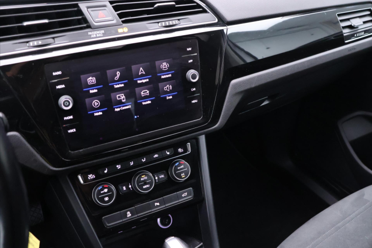 Volkswagen Touran 2,0 TDI 110kW DSG Matrix DPH