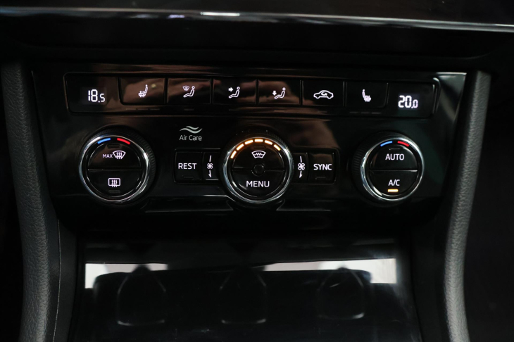 Škoda Superb 2,0 TDI 140kW DSG 4x4 L&K DPH