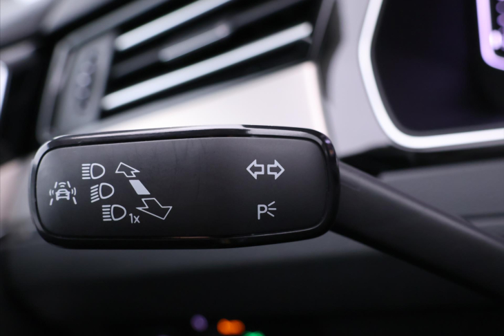 Volkswagen Passat 2,0 TDI 176kW DSG 4M Highline