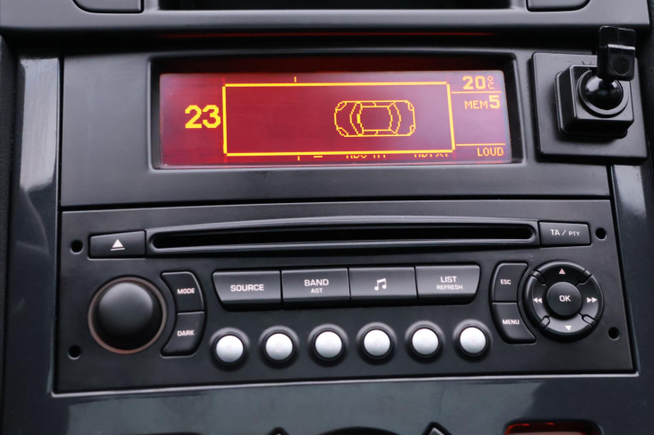 Peugeot 5008 1,6 i 88kW Panorama Aut.klima